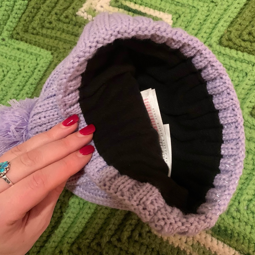 NWOT ❄️ knit winter hat - Picture 2 of 2